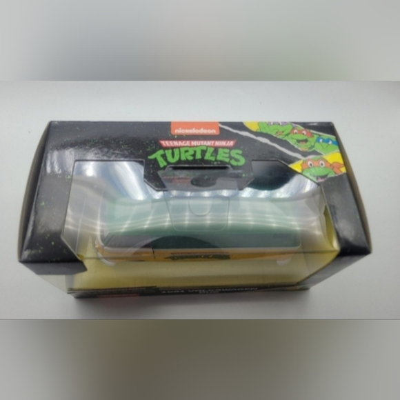 Jada Toys – Hollywood Rides Teenage Mutant Ninja Turtles 1961 VW Bus Die-Cast - Picture 3 of 6